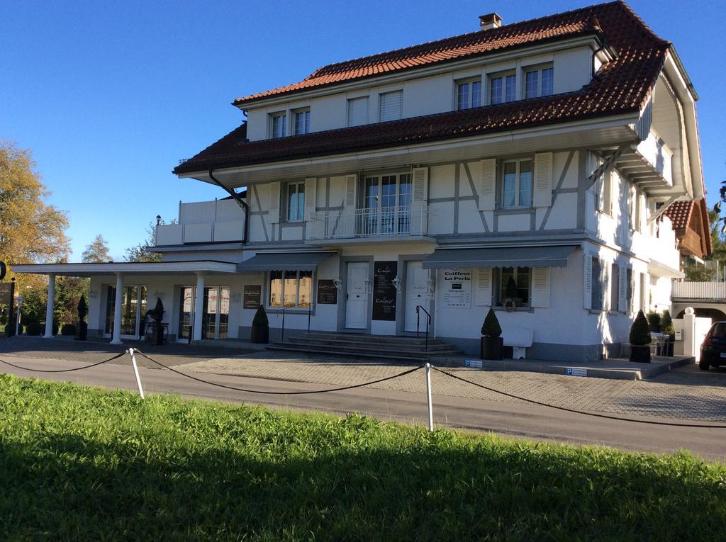 Landcafe Mit Mini Hotel Бургдорф Екстериор снимка