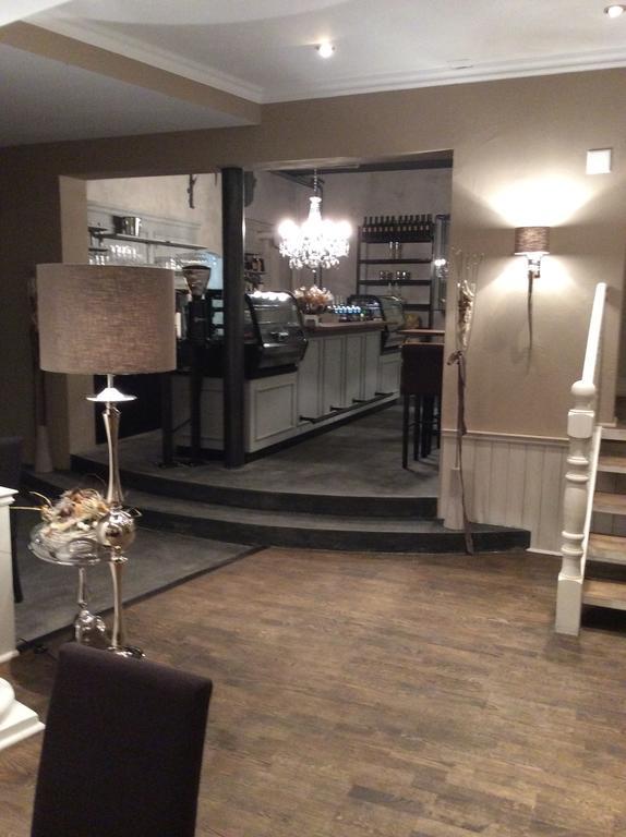 Landcafe Mit Mini Hotel Бургдорф Екстериор снимка